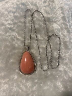 🍀VTG Avon Pink Teardrop Cabochon with Rhinestones